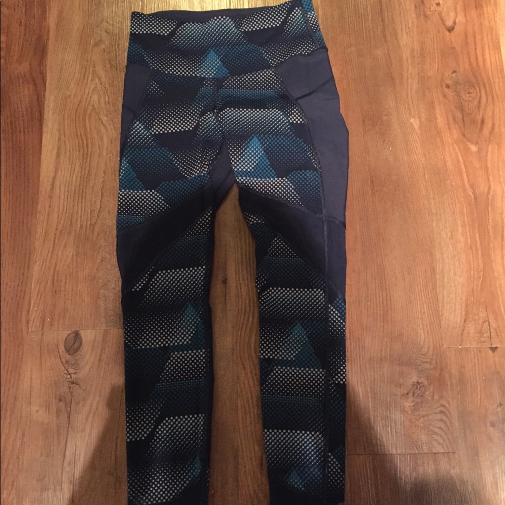 Athleta 7/8 Stealth Legging XS